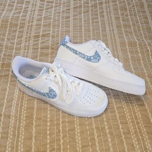 Nike Women's Air Force 1 Sneakers with Light Blue Paisley Swoosh 9.5 Like New!